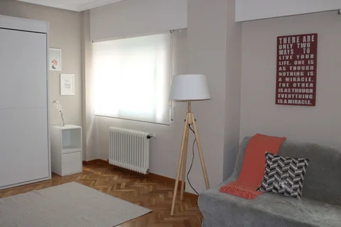 Estudio en calle de Santa Flora, 12 - Foto 8