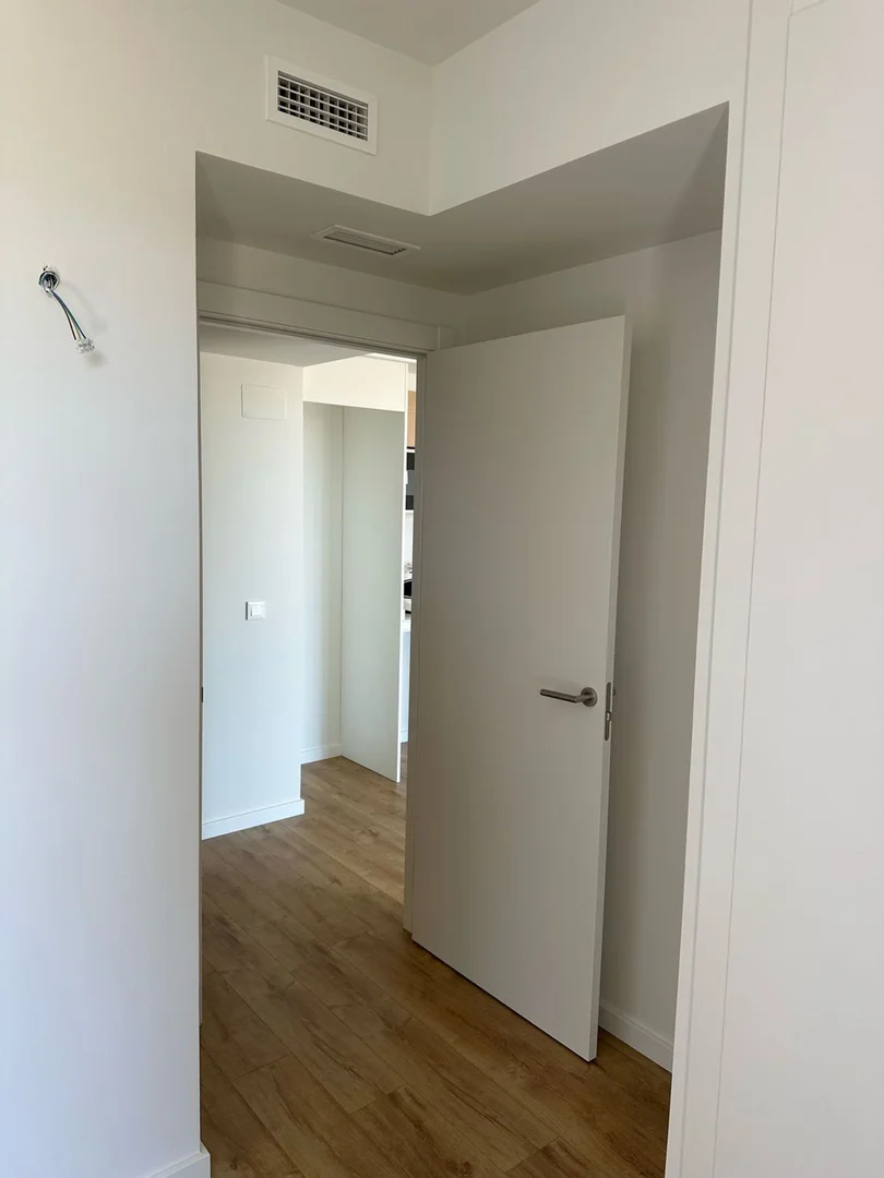 Piso en calle d'Ulldecona, 24 - Foto 3