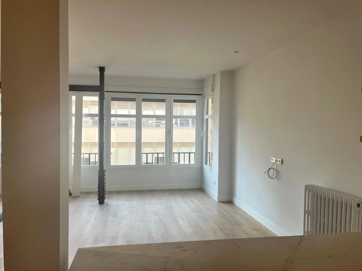 Alquiler de piso en Calle de Castelló - Foto 1