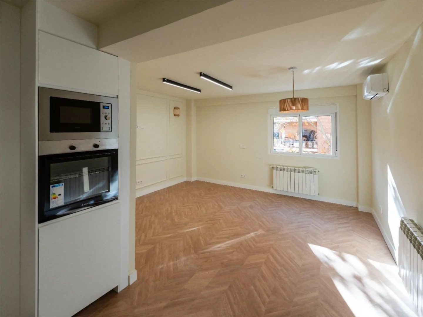 Piso en  Calle de Mauricio Ravel 3