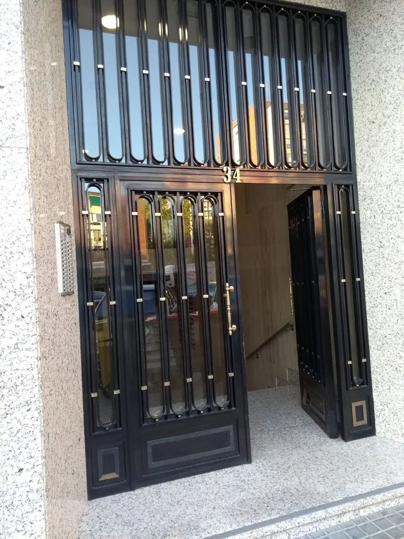 Piso en calle de La Bañeza, 34 - Foto 2