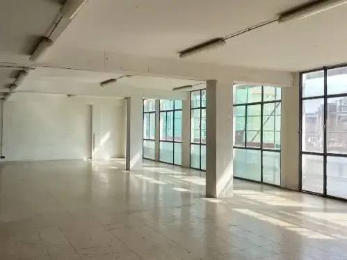 Local comercial en  Carrer de Pallars 65-71 - Foto 1