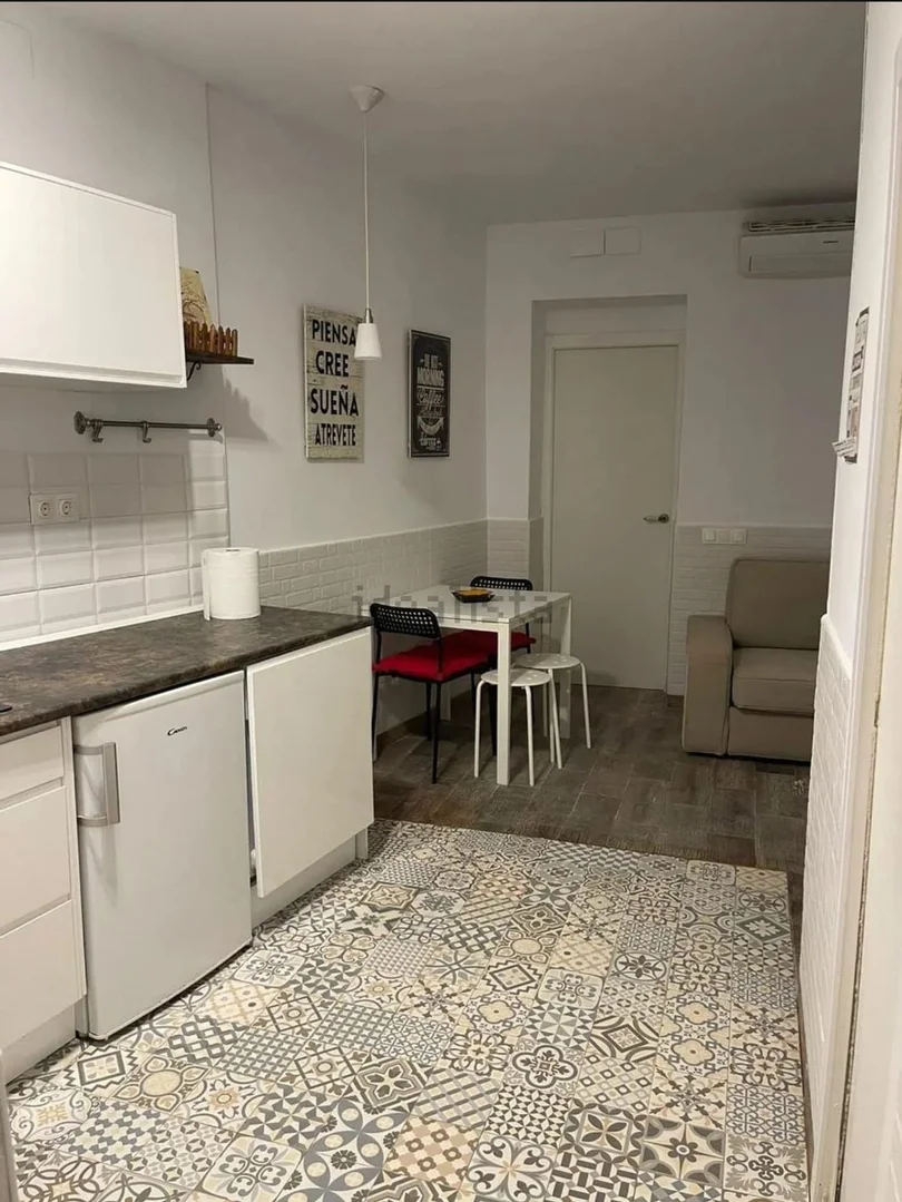 Piso en calle del Salitre, 33 - Foto 1