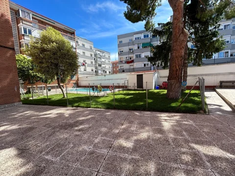 Alquiler de piso en Avenida del Cardenal Herrera Oria, 313 - Foto 9