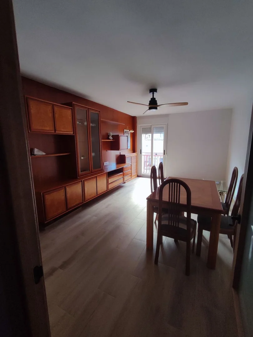 Piso en Barrio Zofío - Foto 6