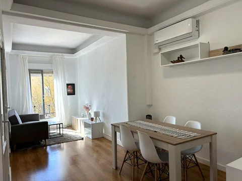 Piso en Barrio Fuente del Berro - Foto 1