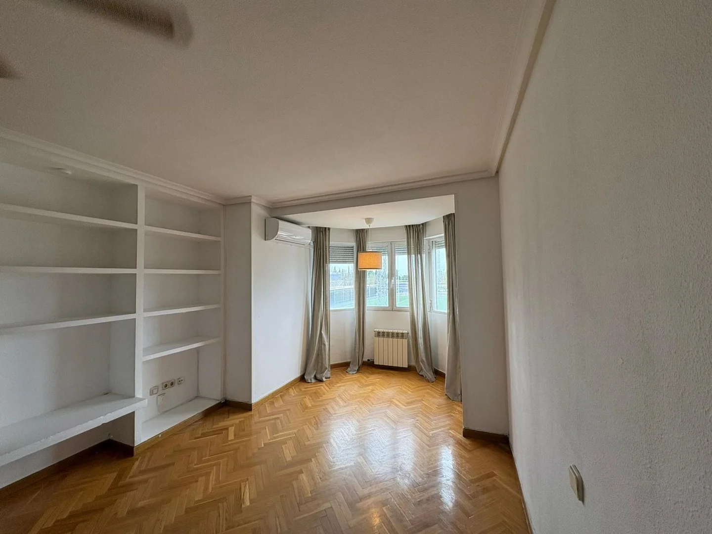 Piso en Barrio Tres Olivos - Valverde - Foto 7