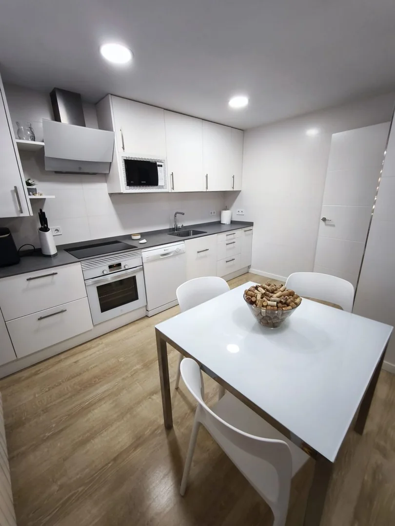 Chalet adosado en Calle de Fuentelencina, 20, Rejas - Foto 4