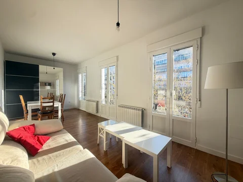 Piso en calle de Francisco Silvela, 16 - Foto 1