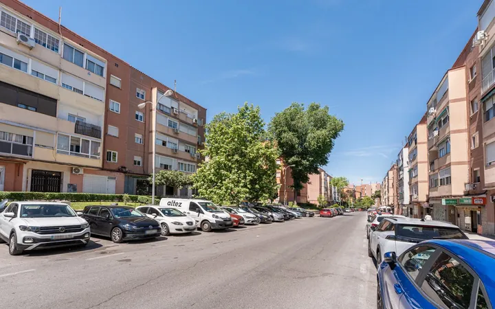 Piso en Calle de Ángel Múgica, Tres Olivos - Valverde - Foto 1