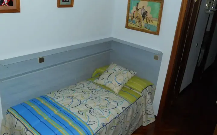Piso en  Calle de Melchor Fernández Almagro 29 - Foto 14