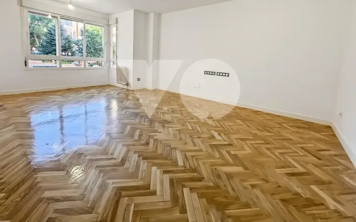 Piso en  Avenida de Niza - Foto 2