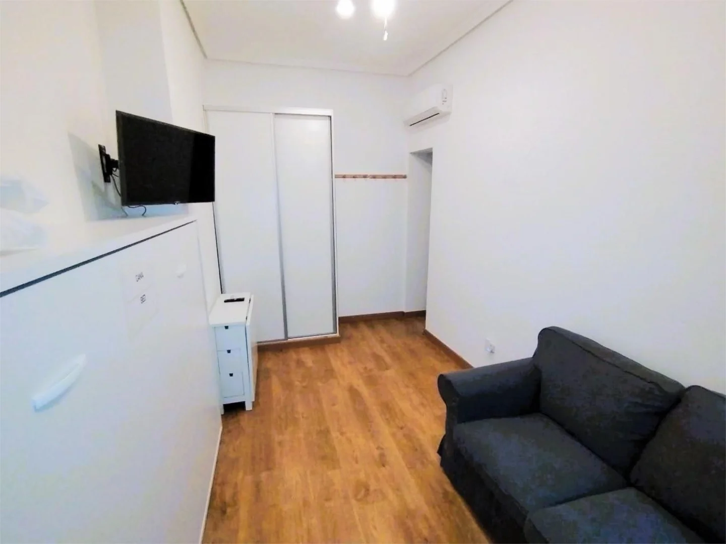 Piso en  Calle de Manuel Fernández y González 7 - Foto 6