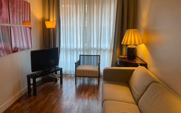 Piso en Paseo del Prado - Foto 1