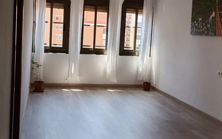 Piso en Calle dels Ferrocarrils Catalans, 81, La Marina del Port - Foto 15