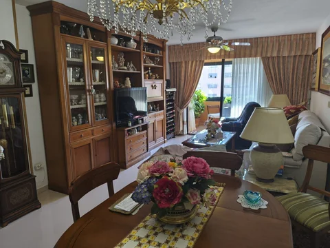 Piso en avenida Pintor Xavier Soler, 7 - Foto 2