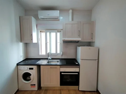 Estudio en  Calle de Campoamor 9 - Foto 4