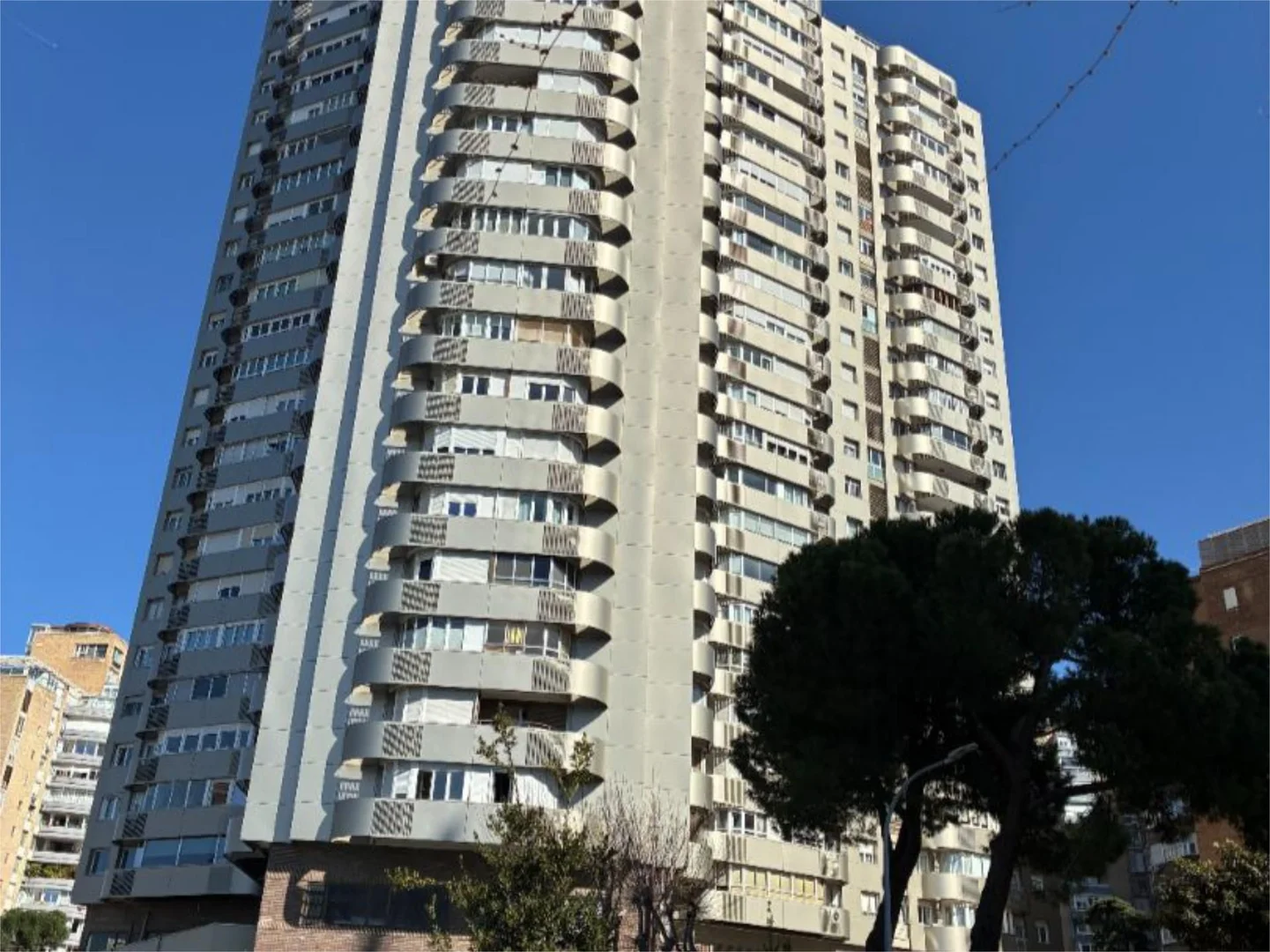 Piso en  Calle del Condado de Treviño 2 - Foto 3