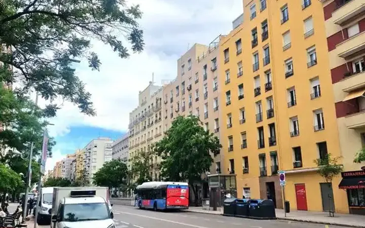 Piso en  Calle de Narváez 24 - Foto 1