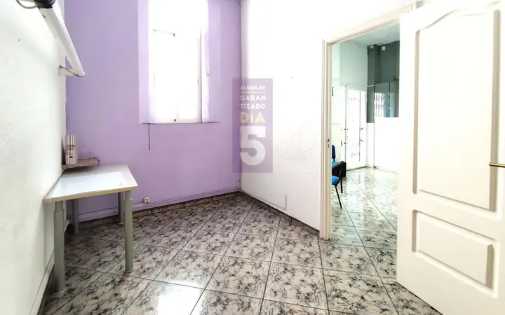 Local comercial en  AMILCAR - Foto 9