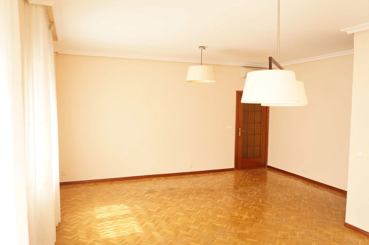 Piso en avenida de la Reina Victoria, 21 - Foto 4