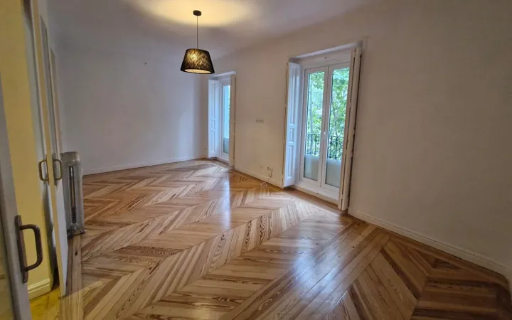 Piso en Calle de Alfonso XII, 58, Jerónimos - Foto 3
