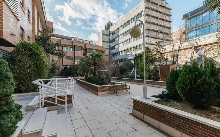 Piso en Calle de Sánchez Pacheco - Foto 18