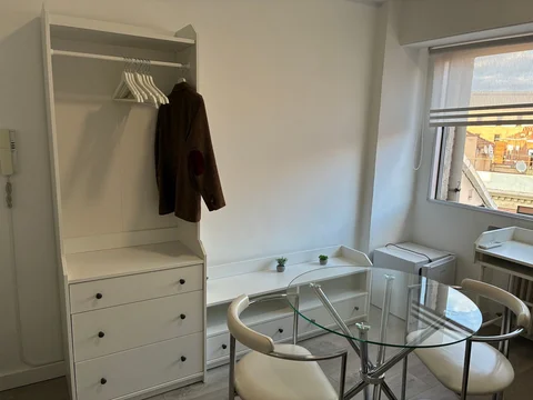 Estudio en Barrio Argüelles - Foto 2