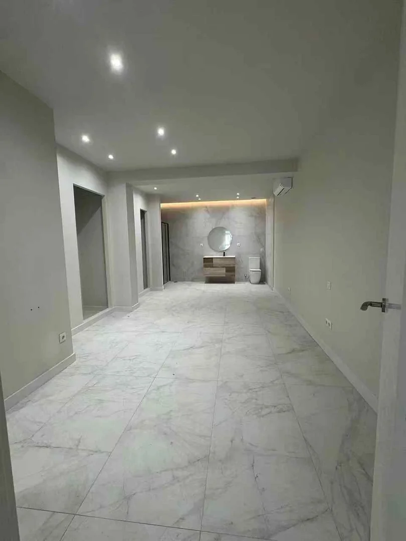 Piso en Calle San Basilio - Foto 8