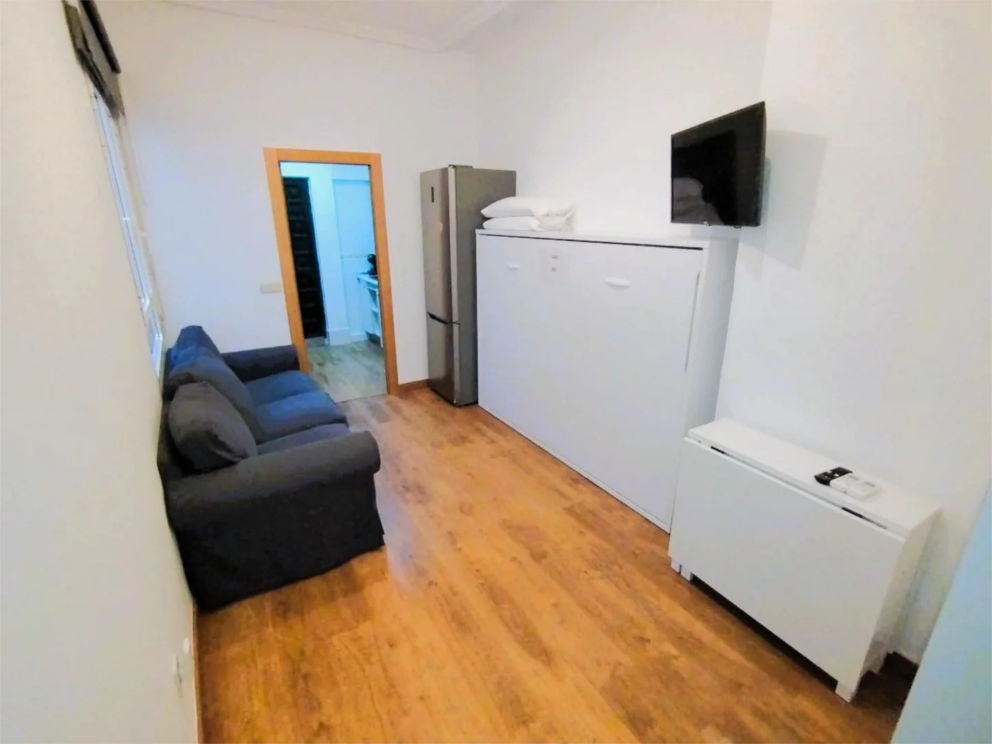 Piso en  Calle de Manuel Fernández y González 7 - Foto 4