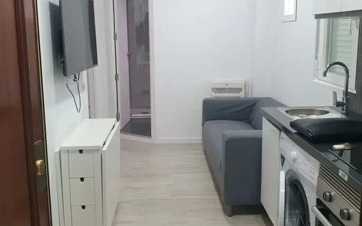 Piso en  Calle de Fernández de los Ríos 77 - Foto 1