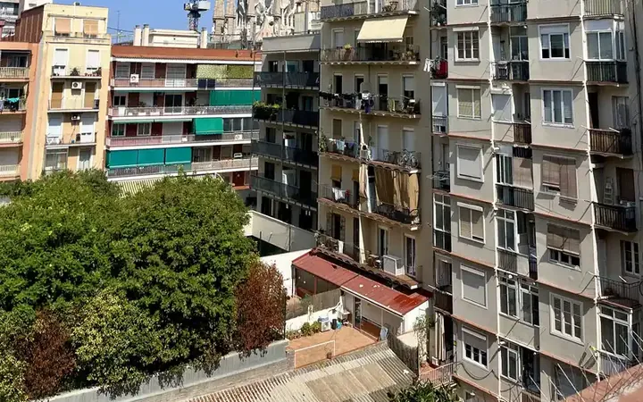 Piso en  Calle de Sicília 328 - Foto 2