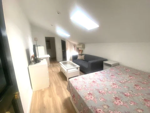 Estudio en calle de Castelló, 5 - Foto 2