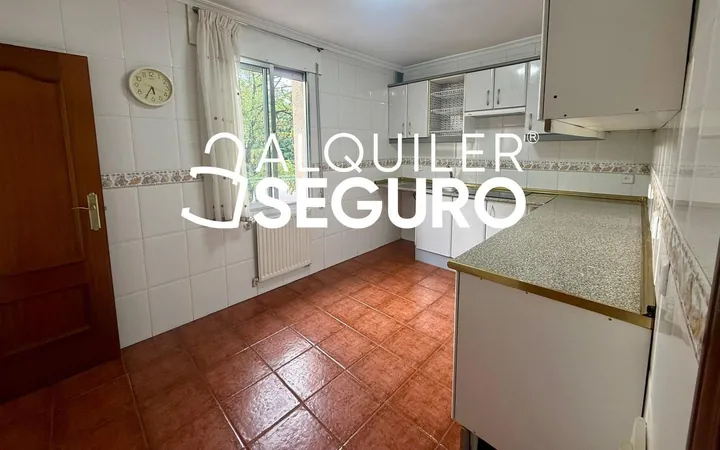 Piso en Calle del General Cadenas Campos, Valdezarza - Foto 14