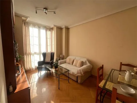 Piso en Embajadores - Foto 4