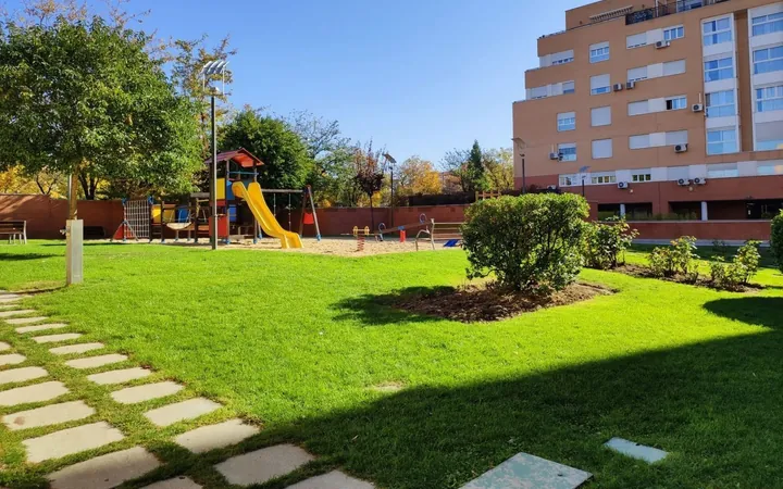 Piso en Calle Lagunas de Neila, Villaverde Alto - Foto 1