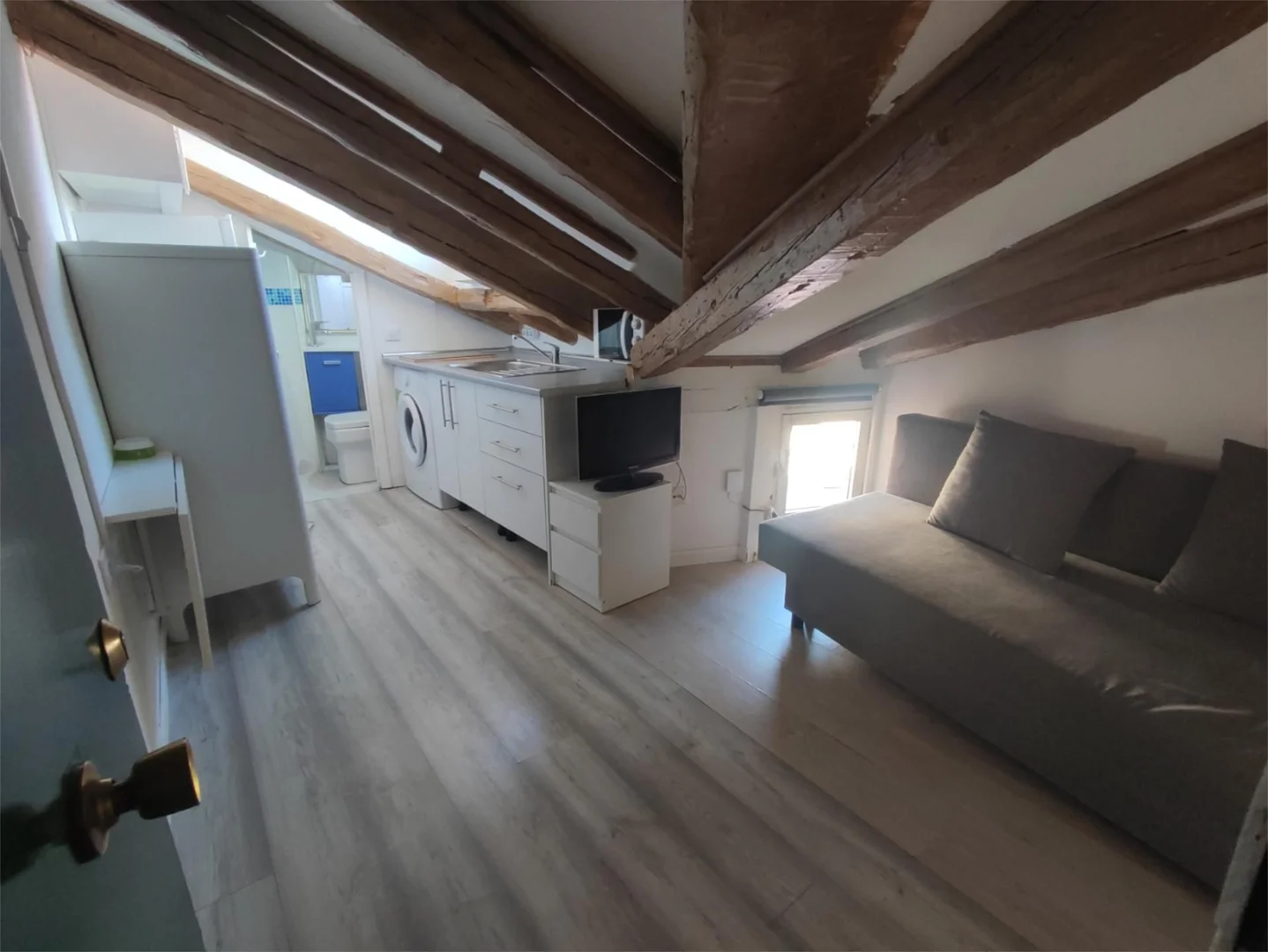 Piso en  Calle del Ave María 24 - Foto 2