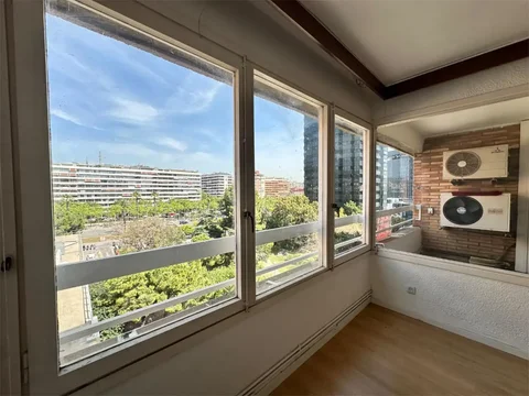 Piso en  Carrer de Sabino Arana 46 - Foto 4