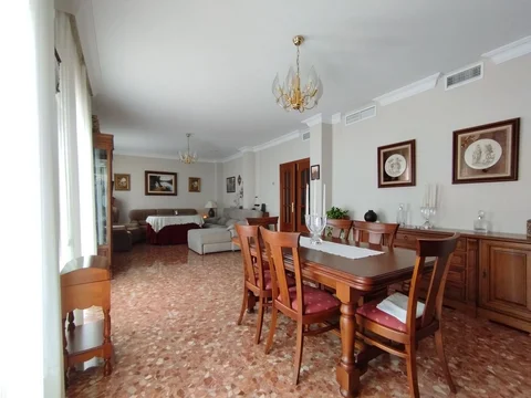 Casa o chalet independiente en Calle Alfarero Rafael Granados Ruiz, 13 - Foto 1