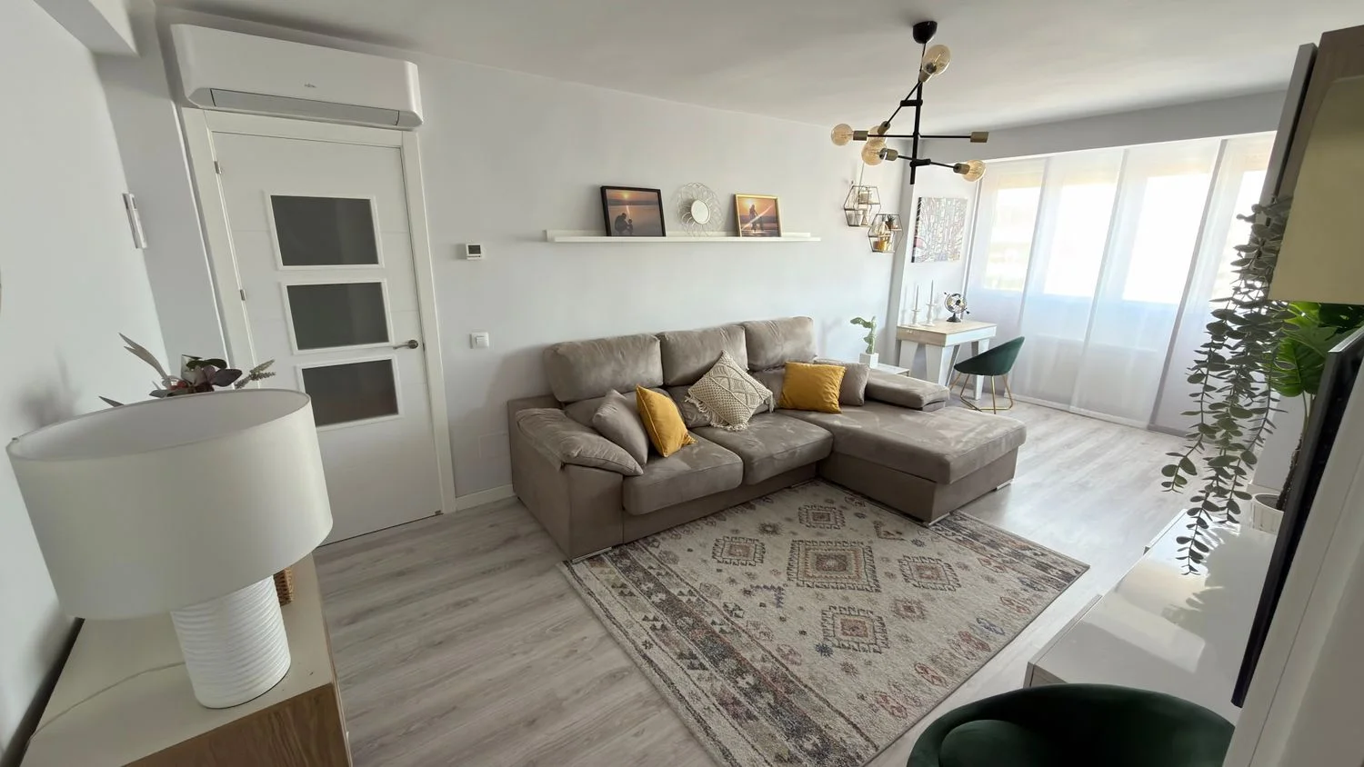 Piso en calle de Soledad Cazorla, 4