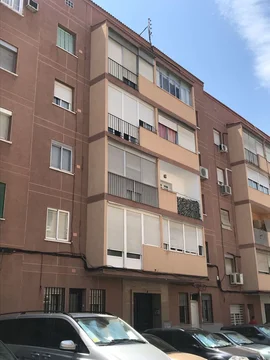 Piso en Barrio Tres Olivos - Valverde - Foto 2