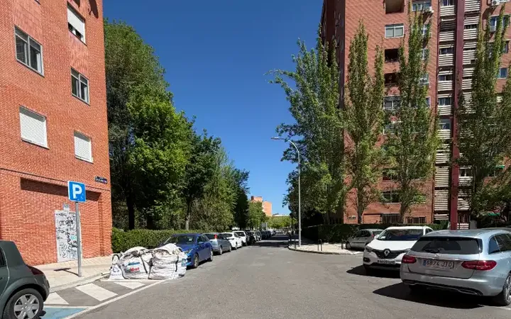 Local comercial en  Calle de Luis de Hoyos Sainz - Foto 4