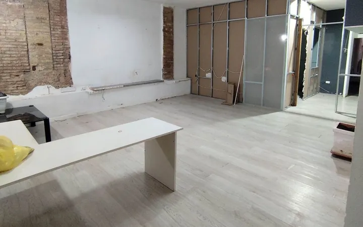 Local en Calle de València, 598, El Camp de l'Arpa del Clot - Foto 1
