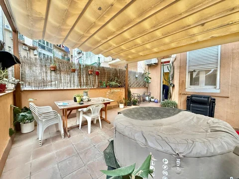 Piso en calle del Parlament, 20 - Foto 1