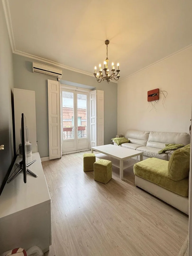 Piso en Barrio Malasaña-Universidad - Foto 1