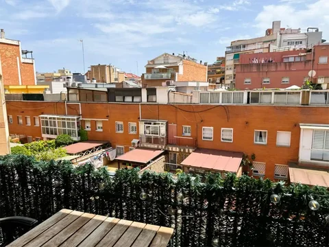 Piso en  Carrer de Ventura Plaja 51 - Foto 4