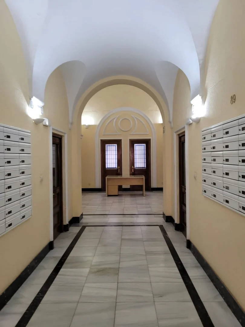 Estudio en Guzman el Bueno, 7 - Foto 12