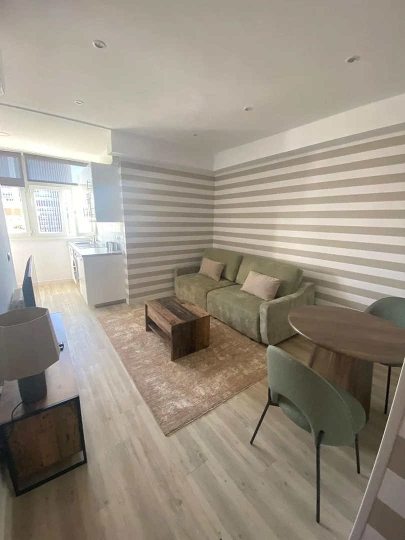 Piso en avenida del General Perón, 32 - Foto 3