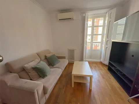 Piso en  Avenida de Francisco Ferrer 28 - Foto 1