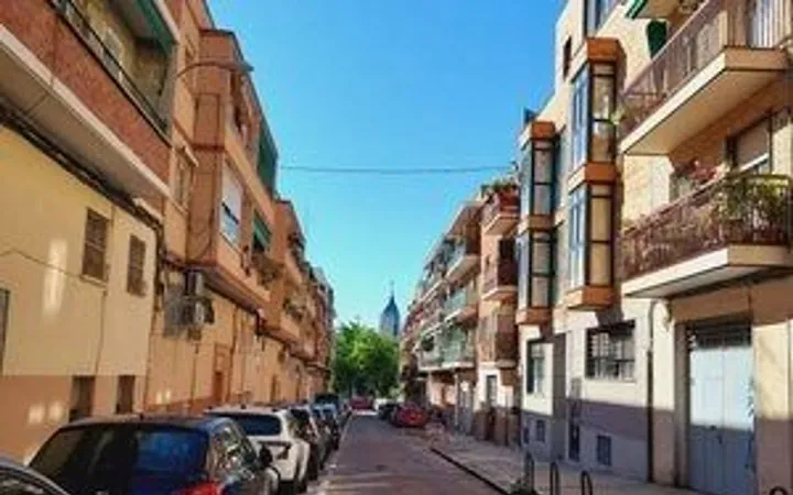 Piso en Calle Alcatraz - Foto 2